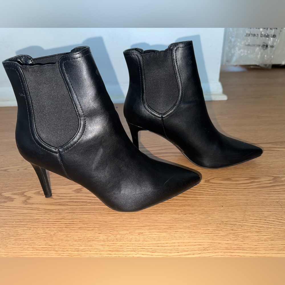 DREAMGIRLS Black Ankle Heels With Pointed Toe